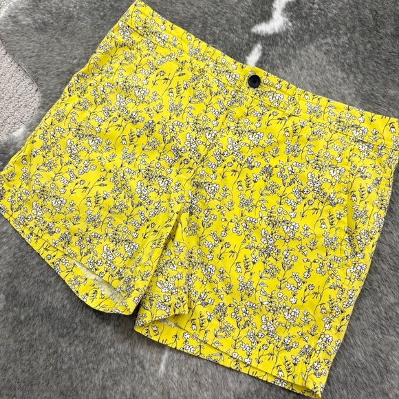 Banana Republic Floral Shorts - Picture 9 of 11
